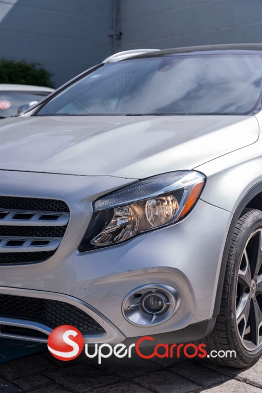2018 Mercedes-Benz Clase GLA 250 4 Matic — foto 3 / 12