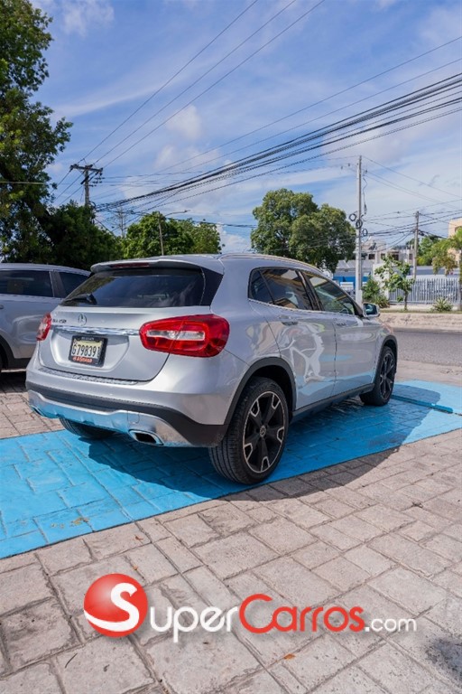 2018 Mercedes-Benz Clase GLA 250 4 Matic — foto 6 / 12