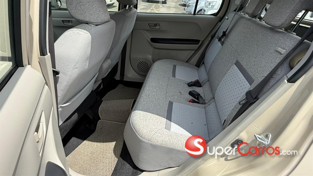 2021 Toyota Passo — foto 6 / 12