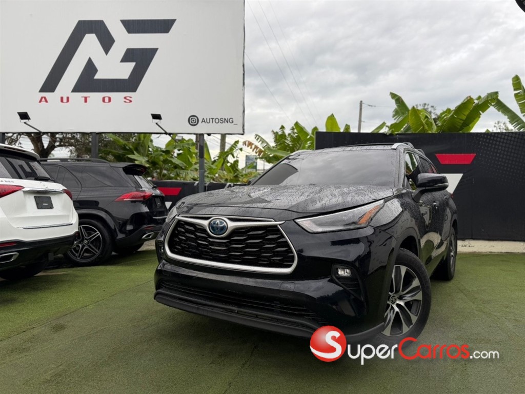 2021 Toyota Highlander Hybrid XLE