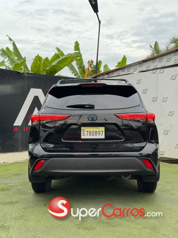 2021 Toyota Highlander Hybrid XLE — foto 5 / 12