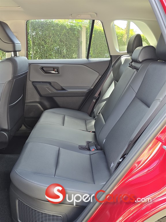 2027 Toyota RAV4 Limited Hybrid — foto 10 / 10