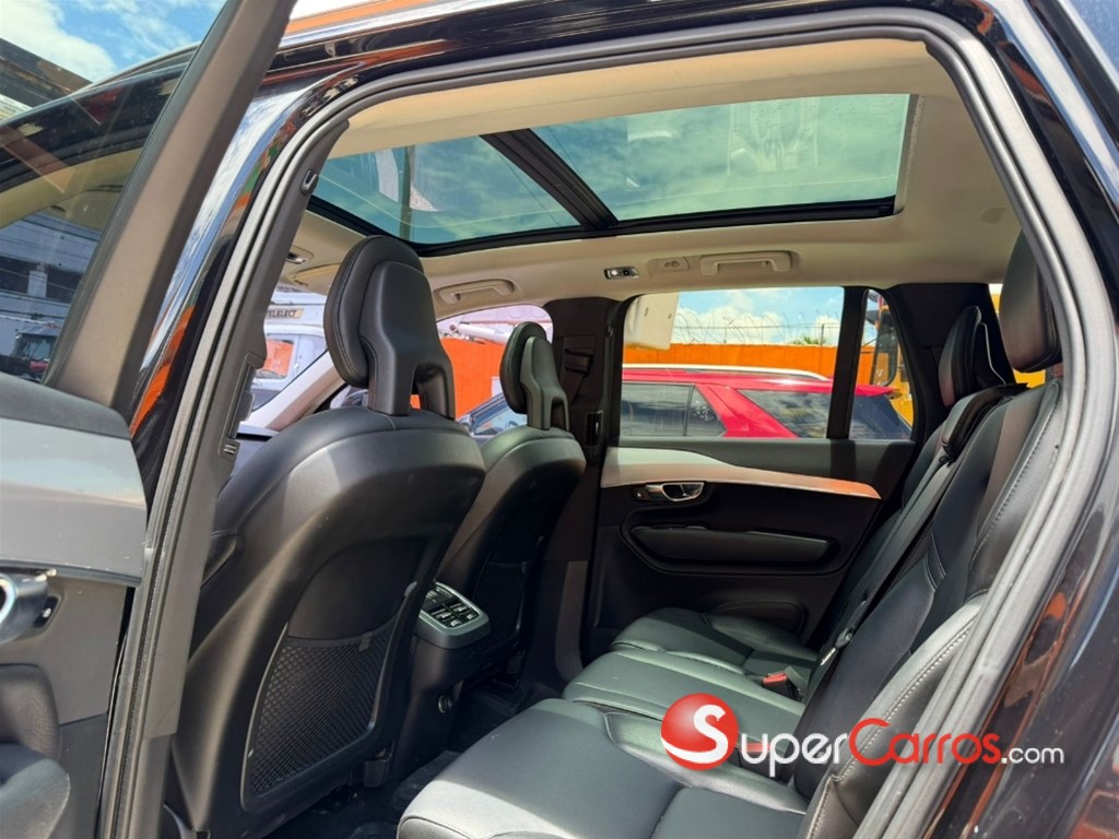 2018 Volvo XC90 Momentum T5 — foto 2 / 9