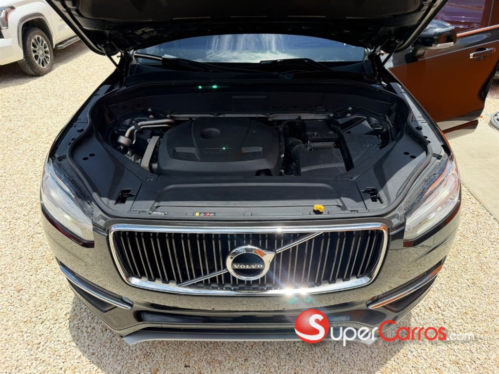 2018 Volvo XC90 Momentum T5 — foto 4 / 9