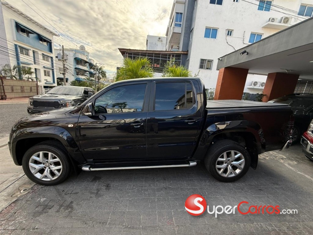 2022 Volkswagen Amarok — foto 8 / 12