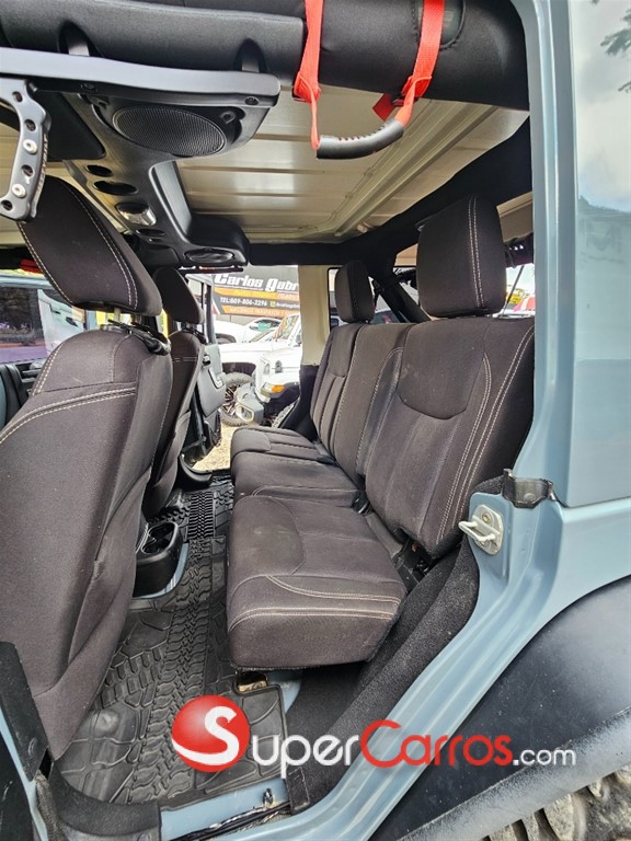 2014 Jeep Wrangler Rubicon — foto 6 / 10