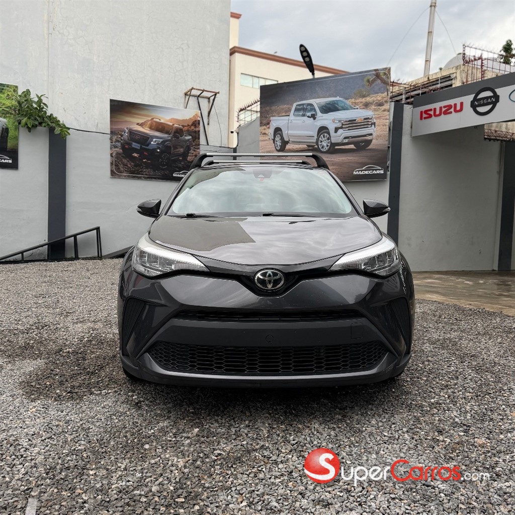 2020 Toyota C-HR XLE — foto 4 / 10