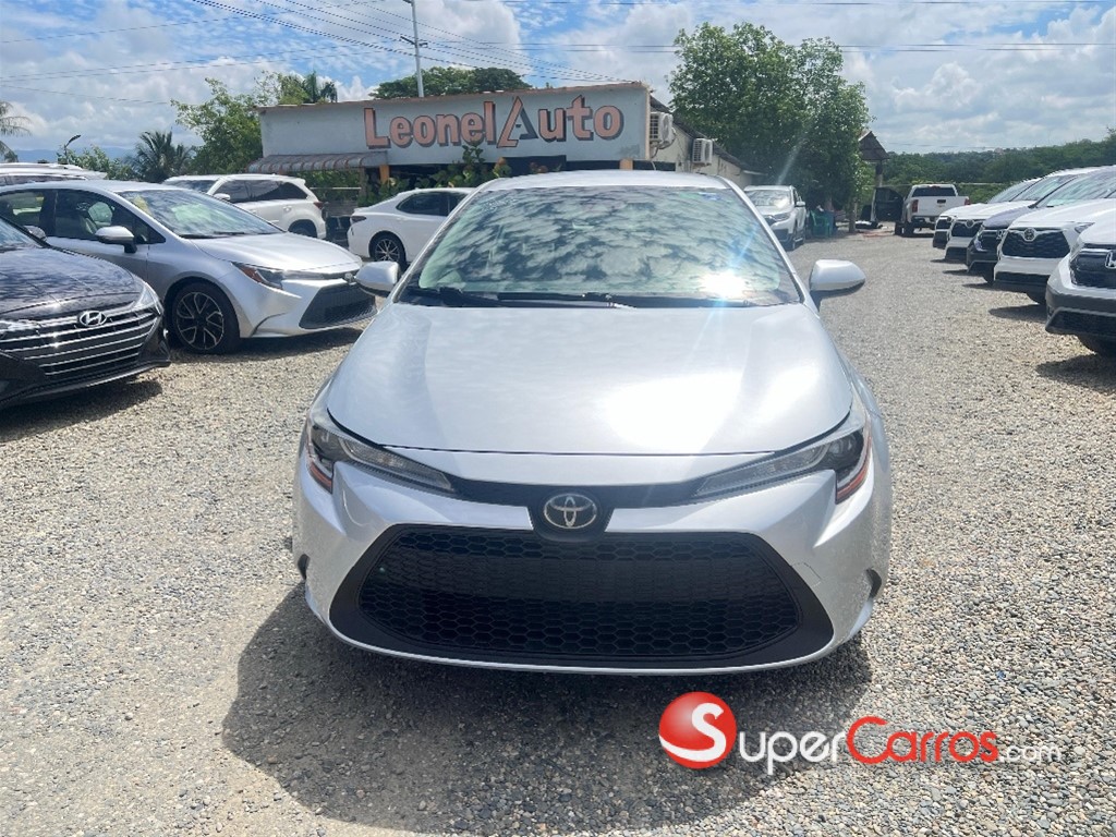 2020 Toyota Corolla LE Plus — foto 2 / 10