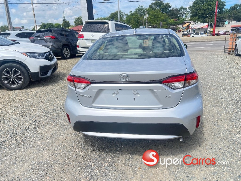 2020 Toyota Corolla LE Plus — foto 4 / 10
