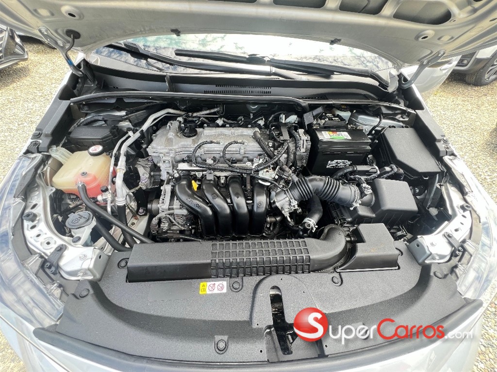 2020 Toyota Corolla LE Plus — foto 8 / 10