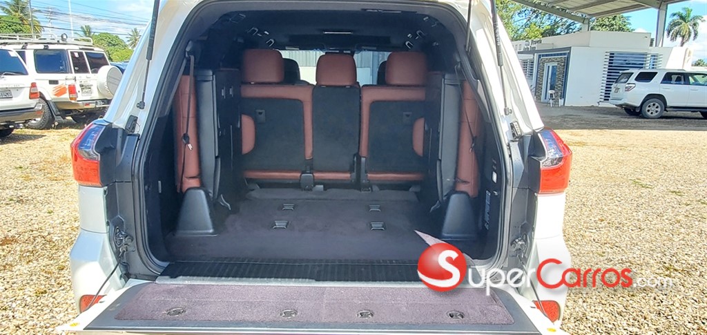 2016 Lexus LX 570 — foto 12 / 12