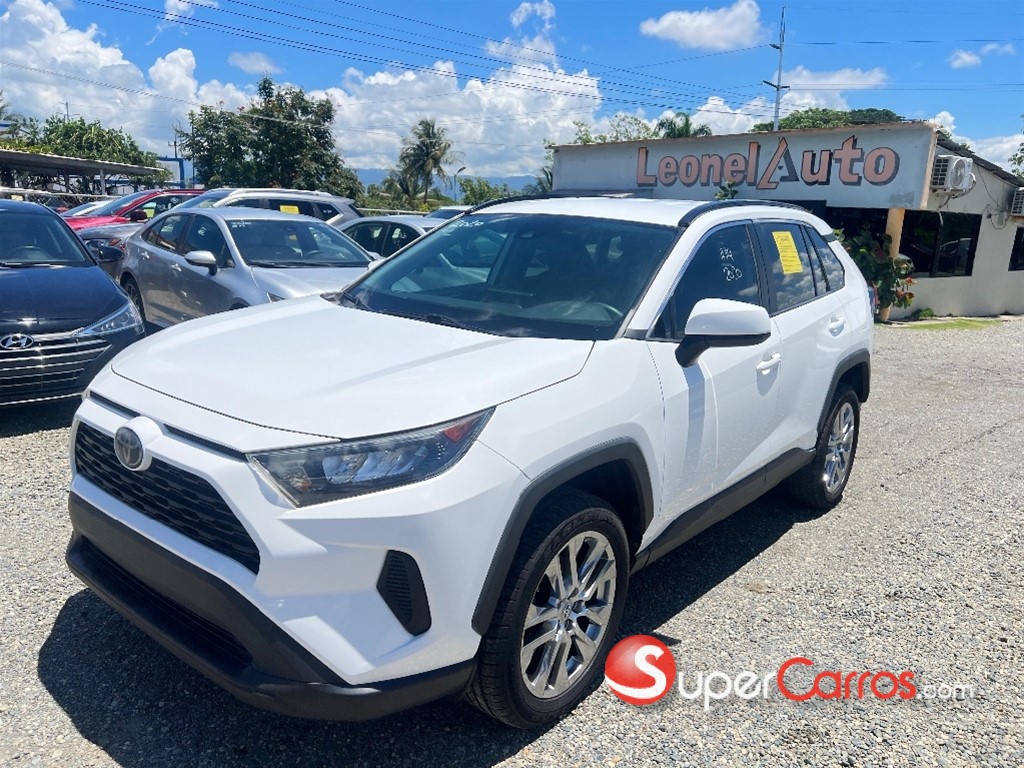 2020 Toyota RAV4 LE PLUS