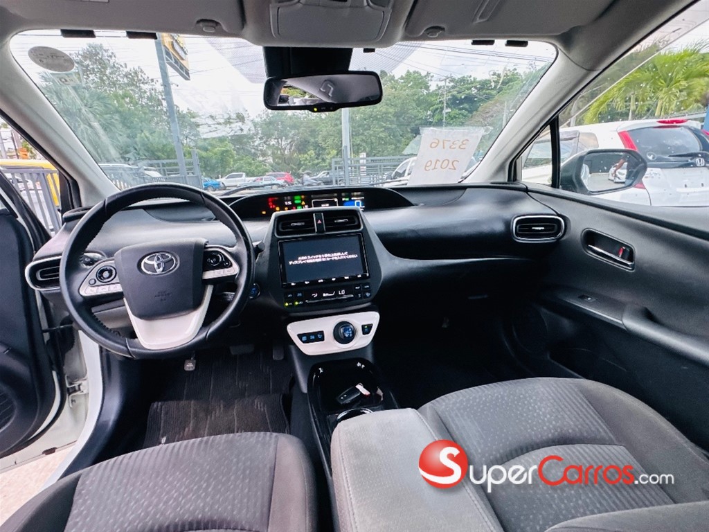 2019 Toyota Prius Hybrid — foto 9 / 12