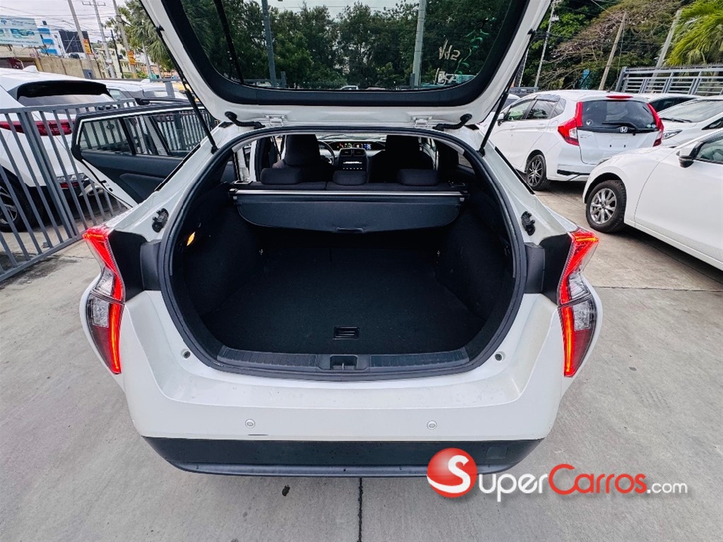 2019 Toyota Prius Hybrid — foto 12 / 12
