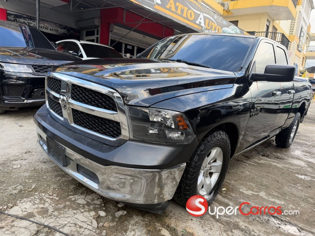 2018 Dodge Ram 1500 — foto 2 / 9