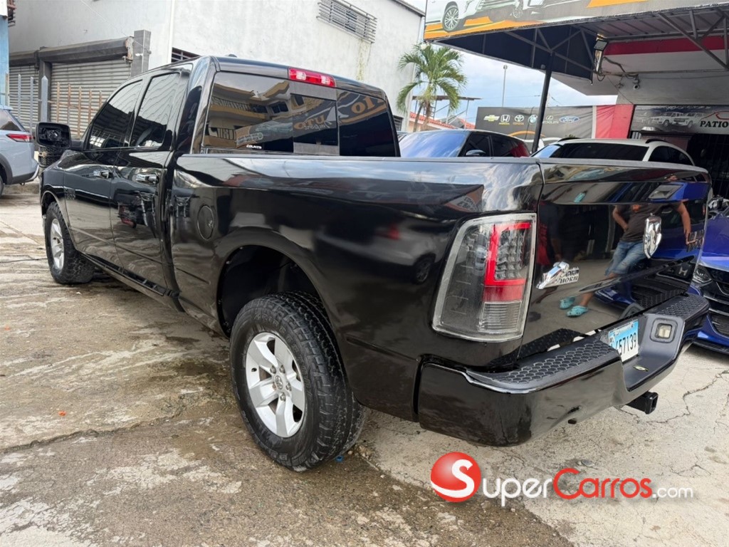 2018 Dodge Ram 1500 — foto 3 / 9