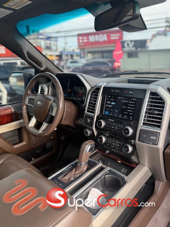 2016 Ford F 150 King Ranch — foto 5 / 7