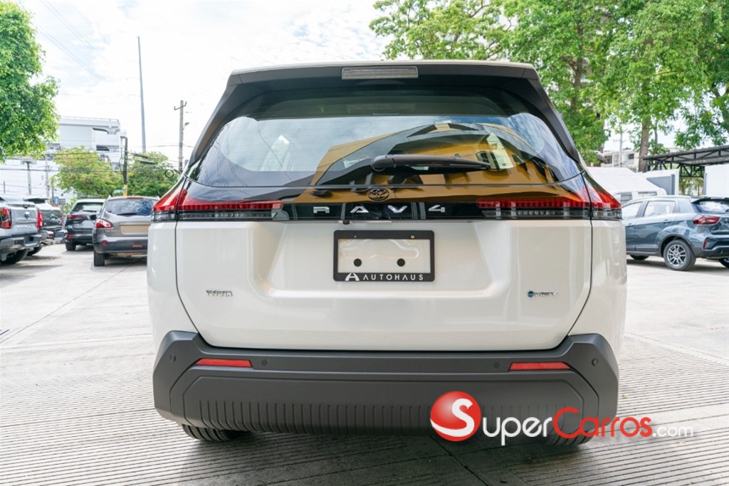 2027 Toyota RAV4 LE Hibrid — foto 4 / 9