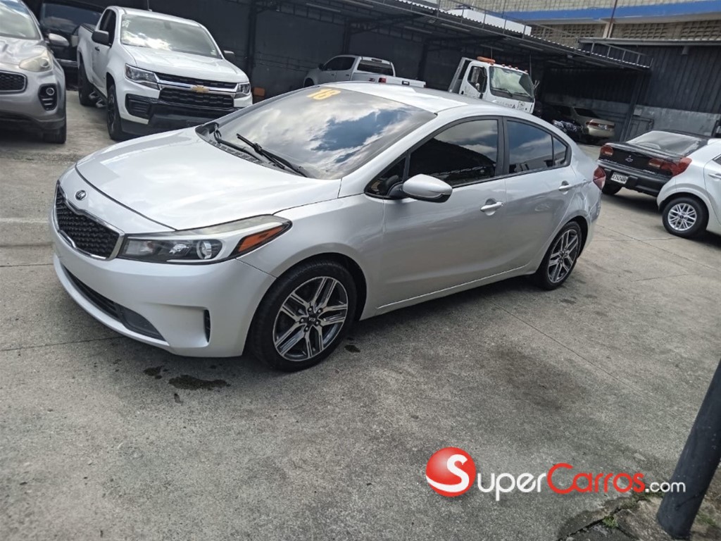 2018 Kia Forte LX — foto 5 / 12