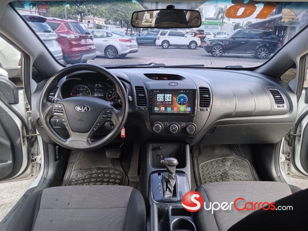 2018 Kia Forte LX — foto 6 / 12