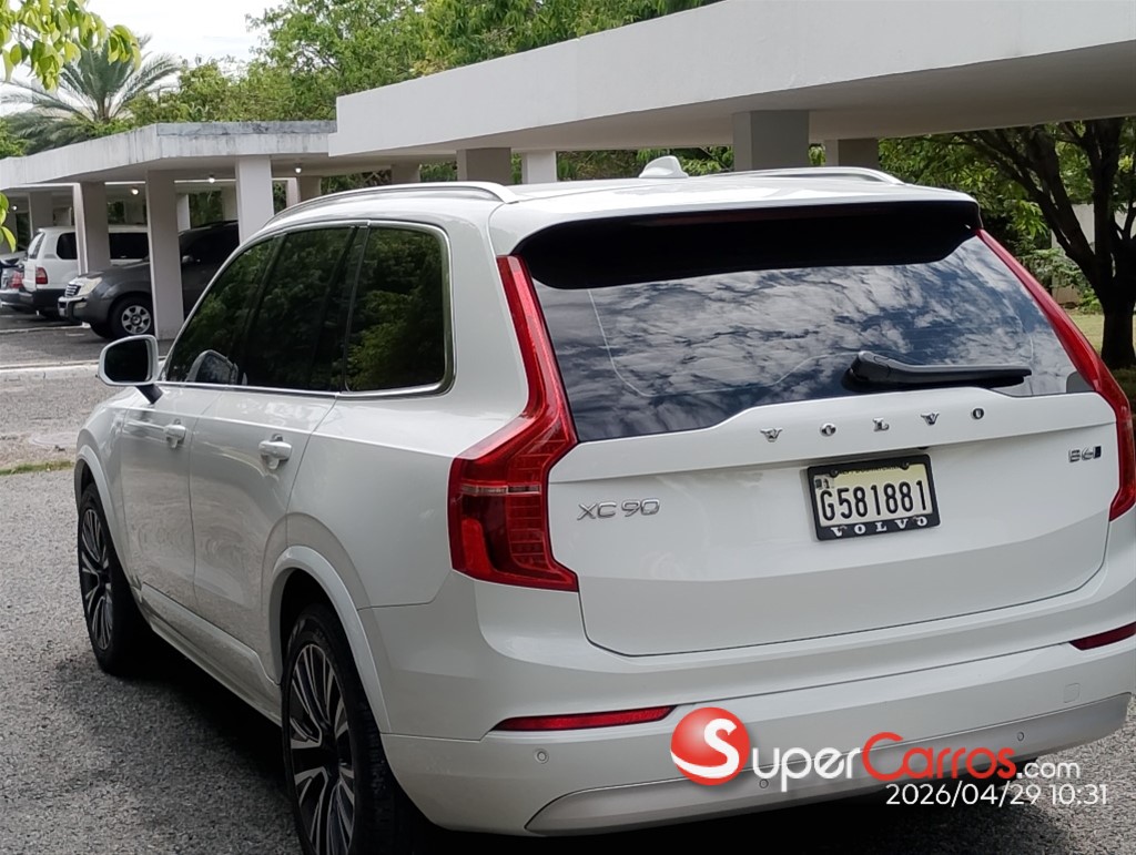 2022 Volvo XC90 B6 Plus — foto 7 / 12