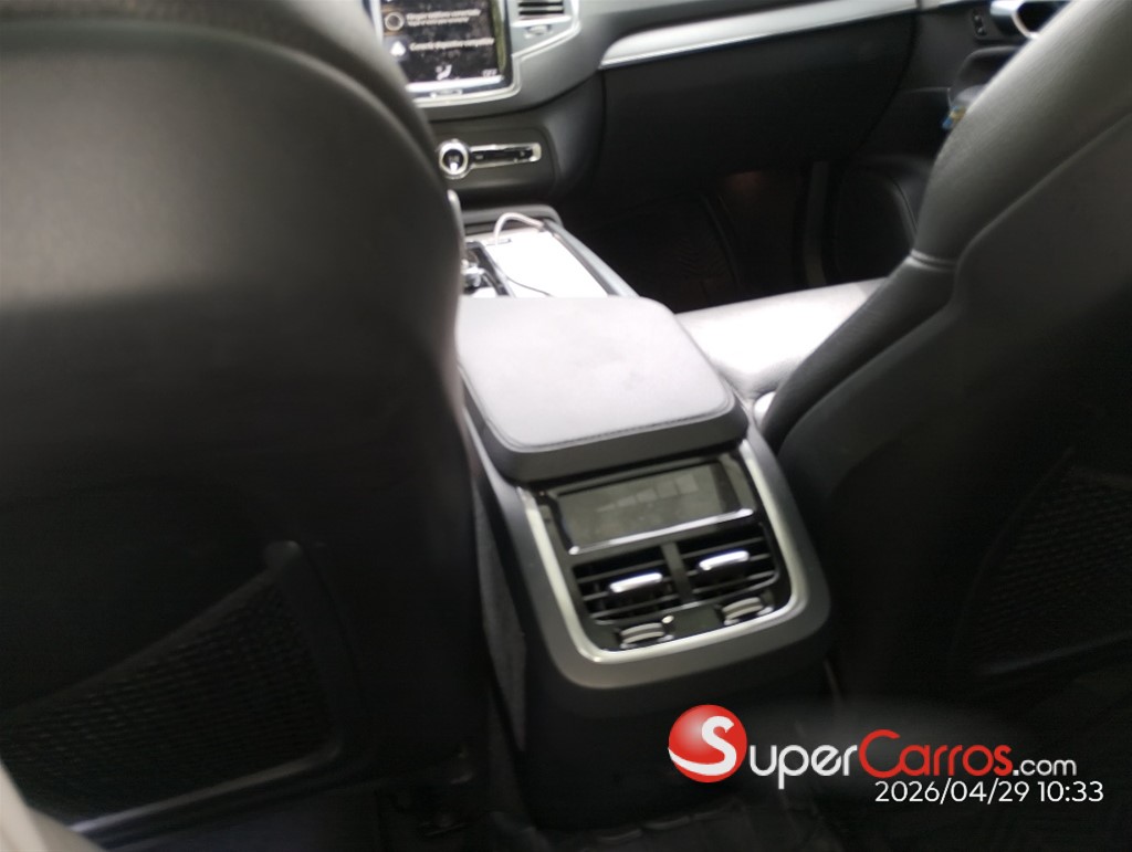 2022 Volvo XC90 B6 Plus — foto 12 / 12