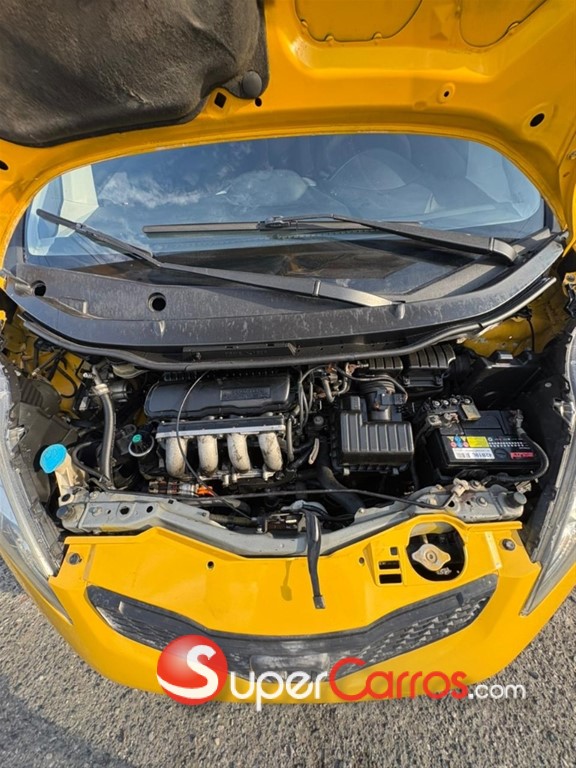 2010 Honda Fit — foto 2 / 12
