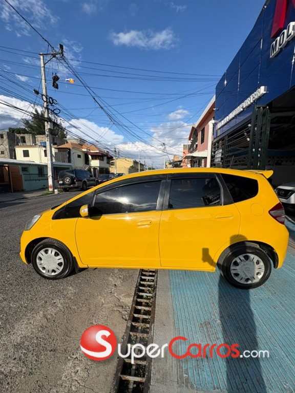 2010 Honda Fit — foto 7 / 12