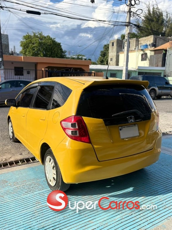 2010 Honda Fit — foto 8 / 12