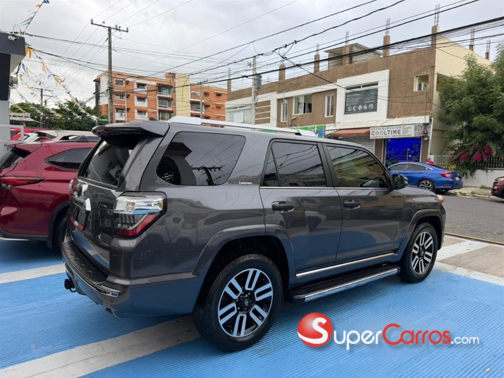 2022 Toyota 4 Runner Limited — foto 5 / 12
