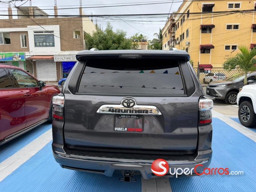 2022 Toyota 4 Runner Limited — foto 6 / 12