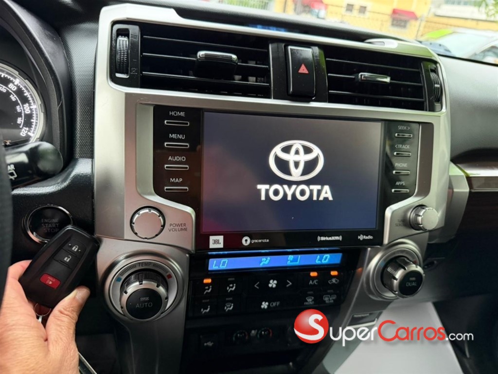 2022 Toyota 4 Runner Limited — foto 10 / 12