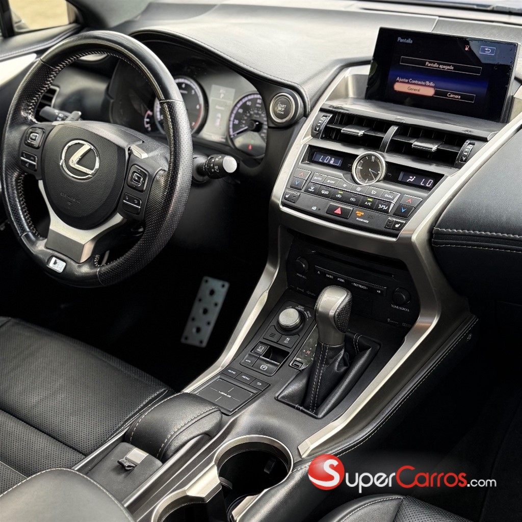 2016 Lexus NX 200T F Sport — foto 7 / 12