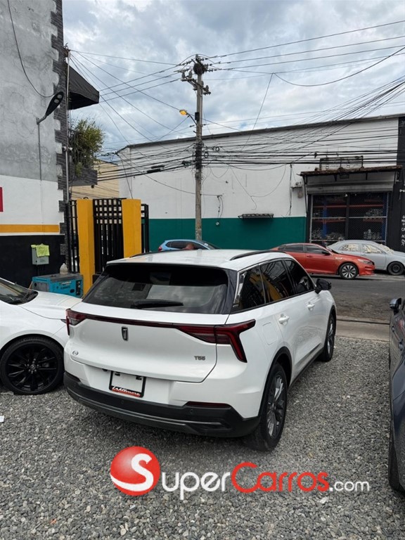 2024 Bestune T-55 — foto 5 / 8