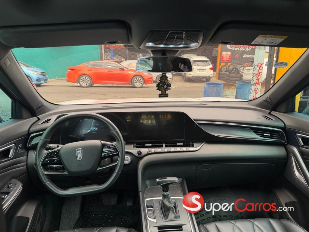 2024 Bestune T-55 — foto 7 / 8