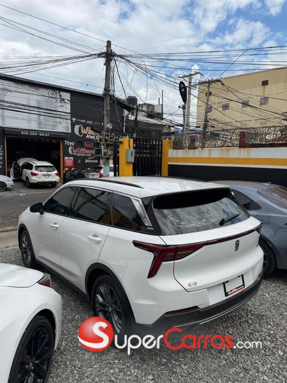 2024 Bestune T-55 — foto 8 / 8
