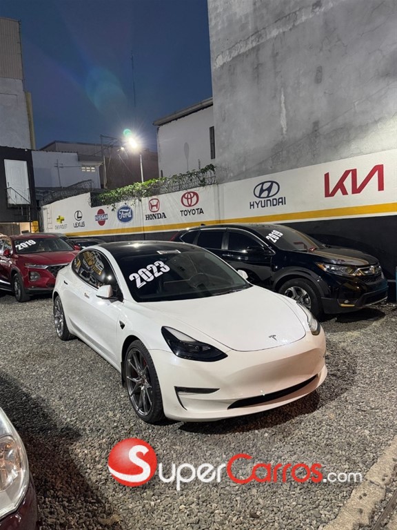 2023 Tesla Model 3 Long Range — foto 2 / 6