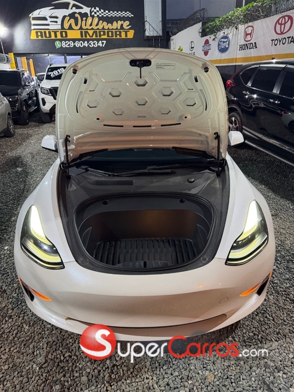 2023 Tesla Model 3 Long Range — foto 3 / 6