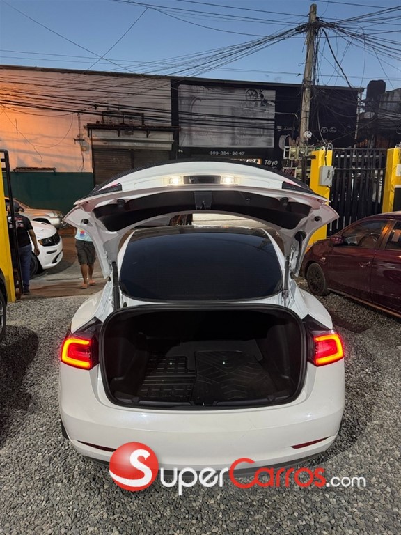 2023 Tesla Model 3 Long Range — foto 4 / 6