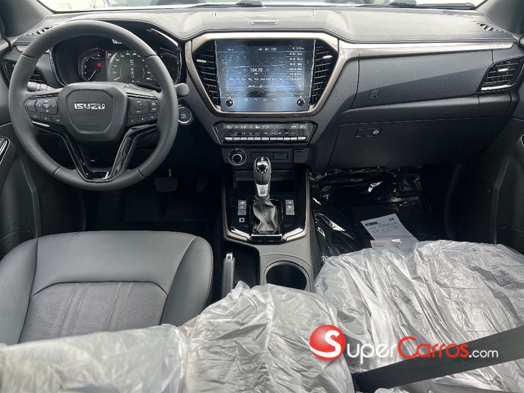 2027 Isuzu DMAX LSE — foto 8 / 11