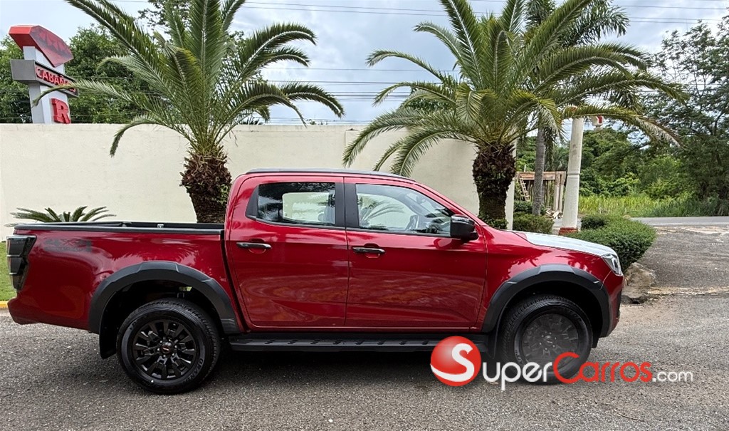 2027 Isuzu DMAX LSE V-Cross — foto 6 / 9