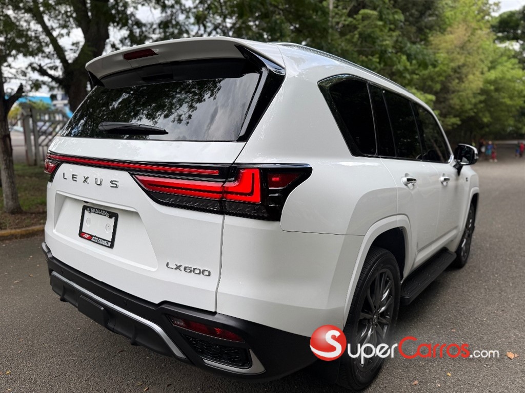 2022 Lexus LX 600 F Sport — foto 5 / 9