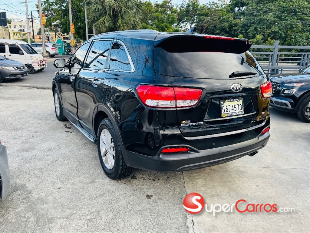 2017 Kia Sorento LX — foto 4 / 12