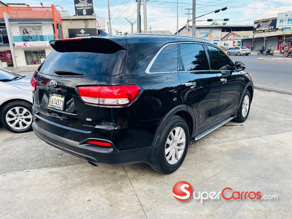 2017 Kia Sorento LX — foto 6 / 12
