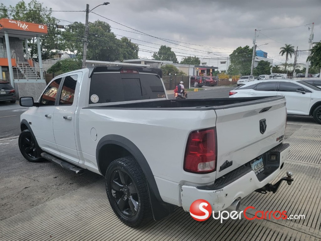 2016 Dodge Ram 1500 — foto 2 / 8
