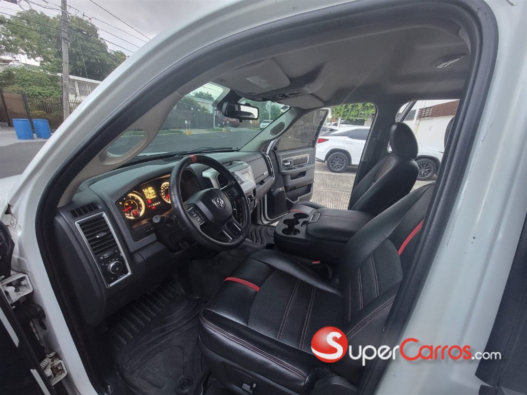 2016 Dodge Ram 1500 — foto 6 / 8