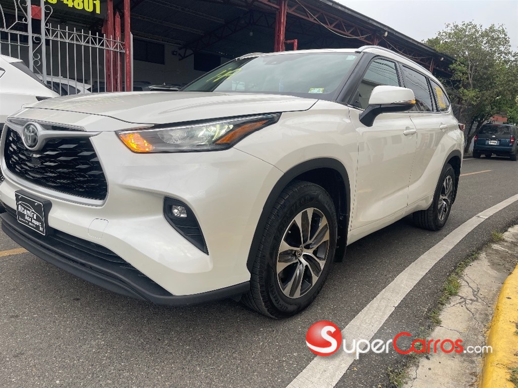 2020 Toyota Highlander XLE