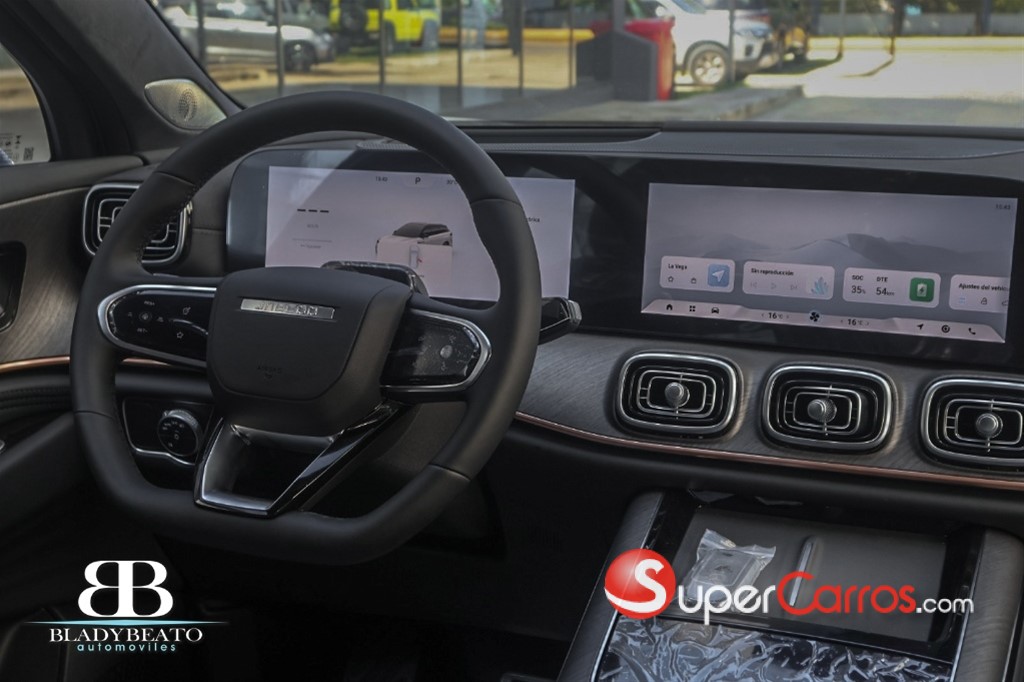 2026 JAECOO J8 — foto 6 / 12