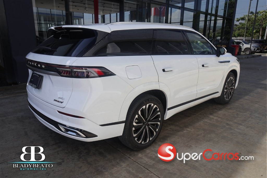 2026 JAECOO J8 — foto 8 / 12