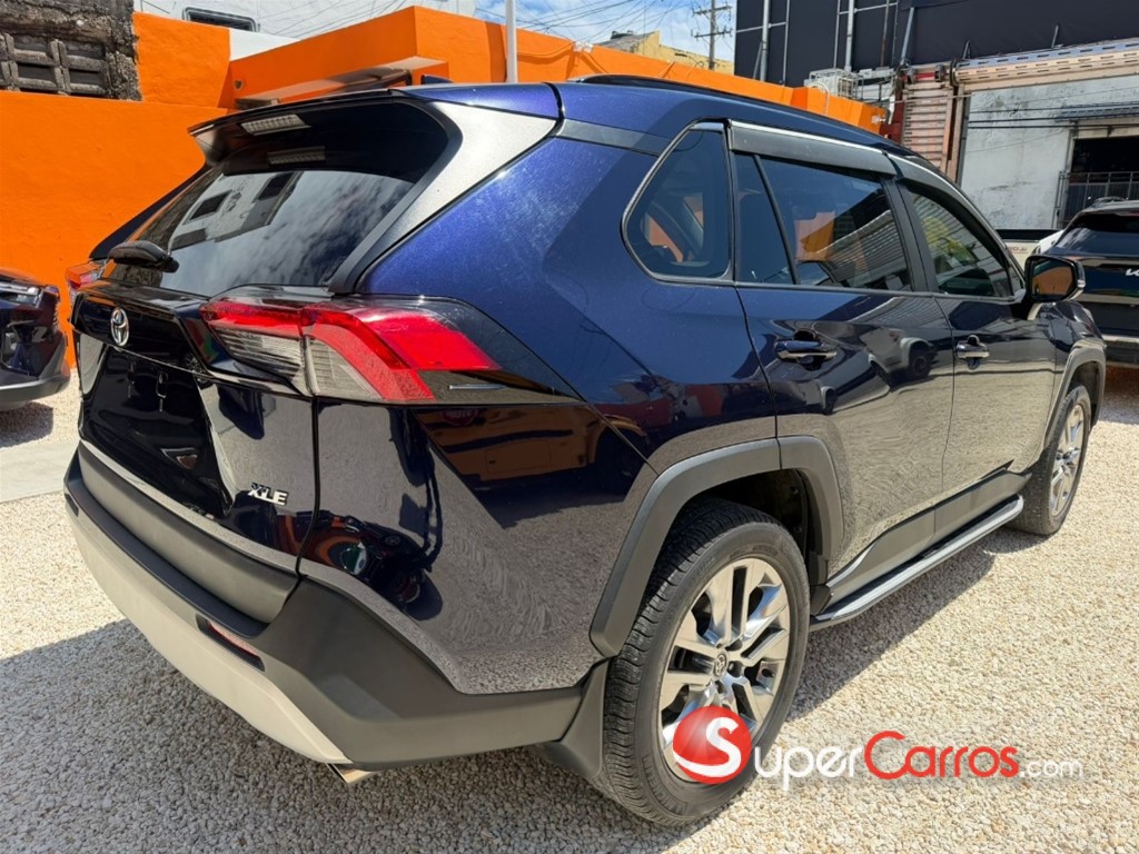 2021 Toyota RAV4 XLE Premium — foto 7 / 7